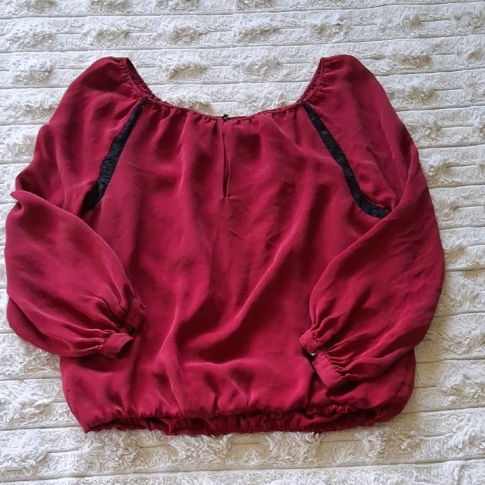 Alice + Olivia Red Ruched 3/4 Sleeve 100% Silk  Blouse Small